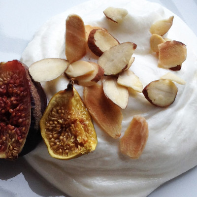 Roasted Figs on Skyr