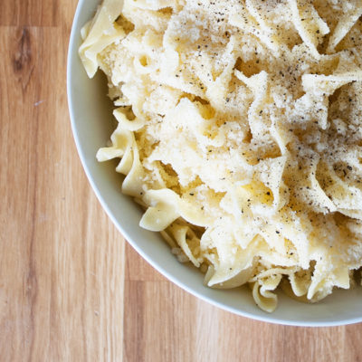 noodles with skyr sauce